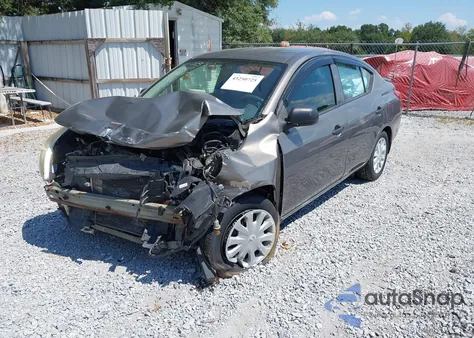 2014 Nissan Versa 1.6 S+ z USA, uszkodzony, nr VIN 3N1CN7AP9EL852802